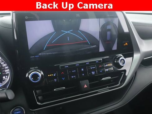 Used 2022 Toyota Highlander Platinum image 26