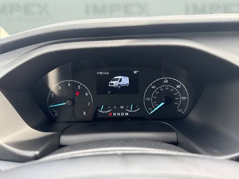 Used 2025 Ford Transit 250 Low Roof RWD image 9