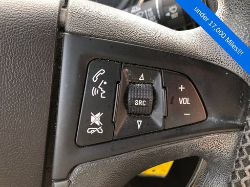 Used 2017 GMC Terrain SLE image 12