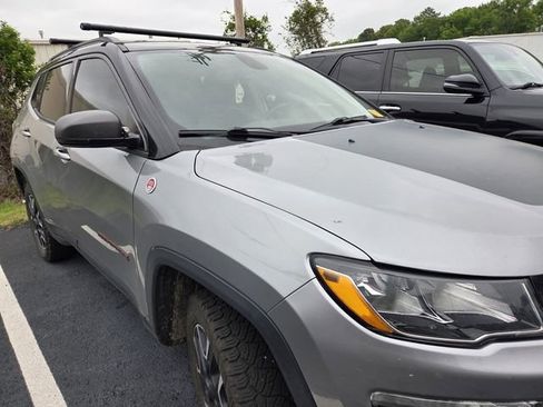 Used 2020 Jeep Compass Trailhawk image 9