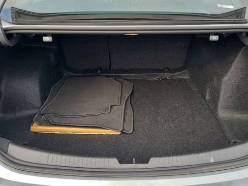 Used 2025 Chevrolet Malibu LT image 11