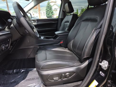 Certified 2023 Jeep Grand Cherokee 4WD 4xe image 14