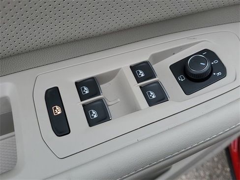 New 2025 Volkswagen Atlas SEL Premium R-Line image 19