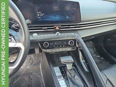 Certified 2023 Hyundai Elantra Limited FWD image 21