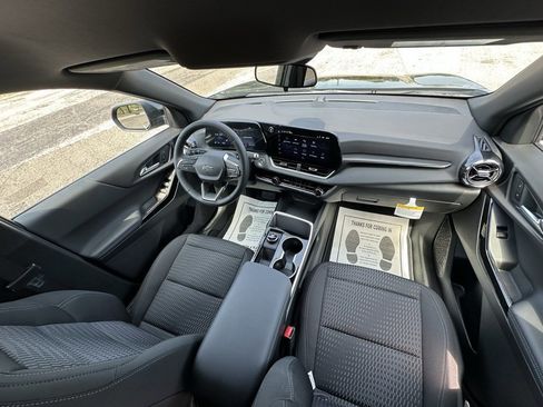 New 2026 Chevrolet Equinox LT w/ Midnight Edition image 8