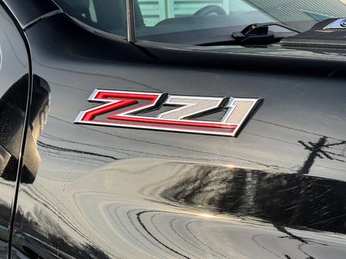 Used 2020 Chevrolet Silverado 2500 LTZ w/ LTZ Premium Package image 11