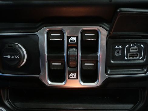 Used 2020 Jeep Wrangler Unlimited Sport S image 21