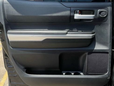 Used 2015 Toyota Tundra SR5 w/ TRD Off Road Package AWD/4WD image 31