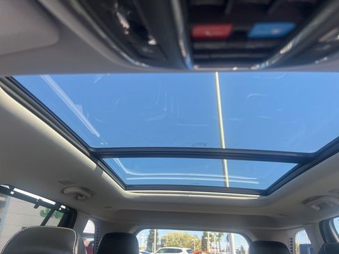 Used 2022 Jeep Grand Cherokee Limited 4xe w/ Luxury Tech Group II image 50