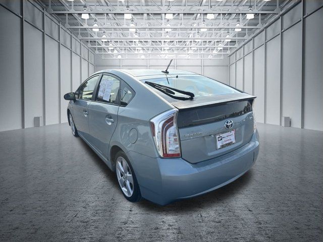 Used 2014 Toyota Prius Five FWD image 3
