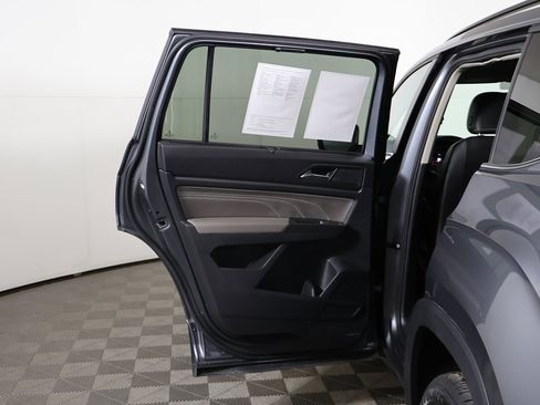 Used 2022 Volkswagen Atlas SE image 23