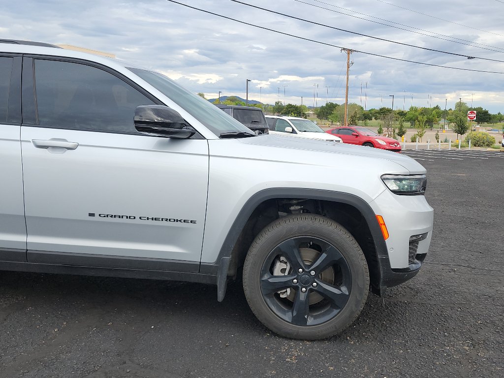 Used 2025 Jeep Grand Cherokee L Limited w/ Luxury Tech Group II AWD/4WD image 4