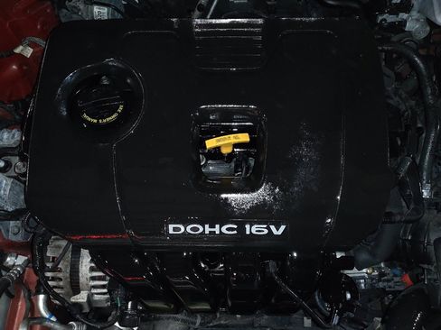 Used 2017 Hyundai Elantra SE image 30