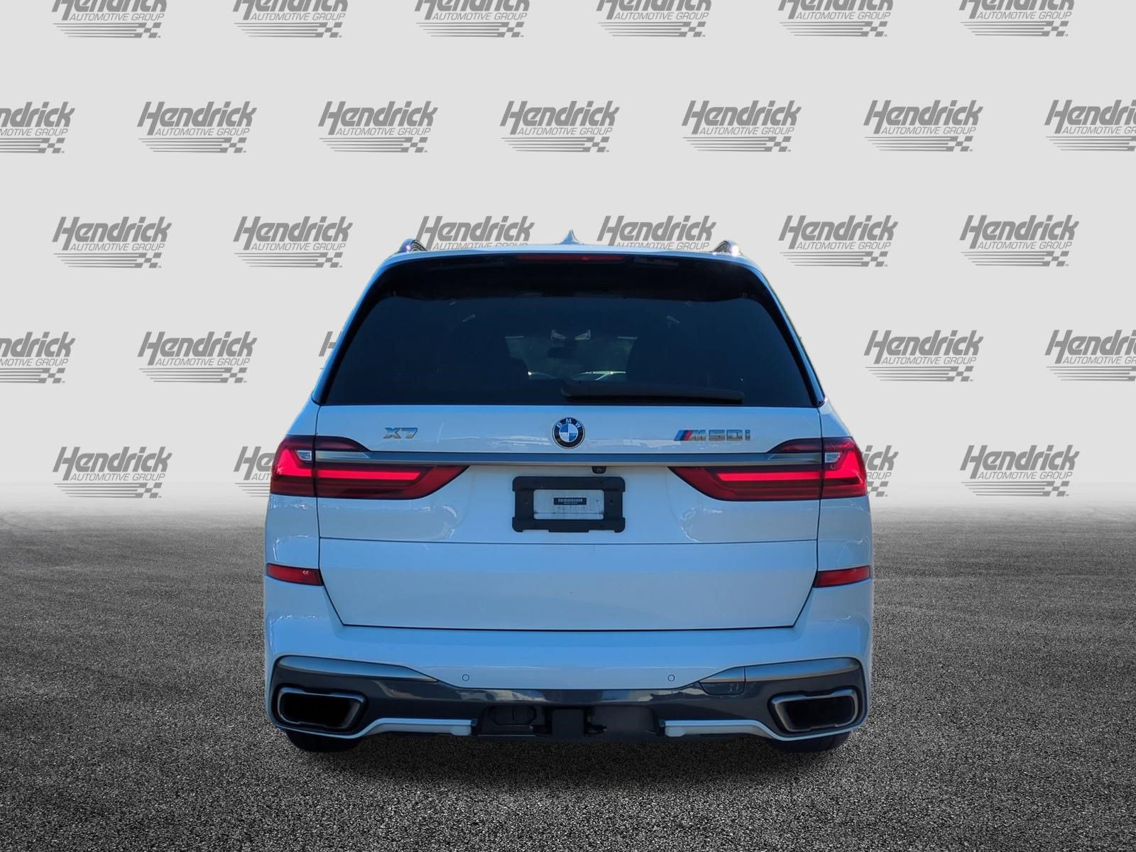 Used 2020 BMW X7 M50i w/ Dynamic Handling Package AWD/4WD image 9