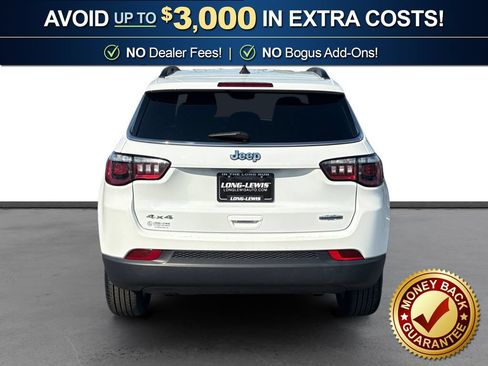 Used 2024 Jeep Compass Latitude AWD/4WD image 5