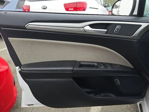 Used 2018 Ford Fusion S image 8