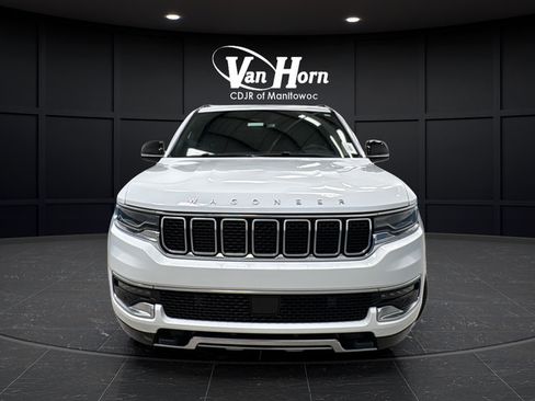 Used 2024 Jeep Wagoneer L 4WD w/ HD Trailer Tow Package image 2