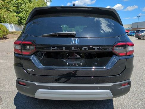 New 2025 Honda Pilot EX-L image 5