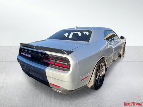 Used 2022 Dodge Challenger GT w/ Blacktop Package RWD image 4