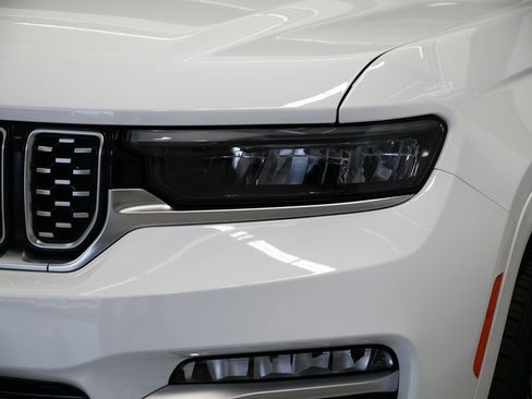 Used 2023 Jeep Grand Cherokee Summit image 22