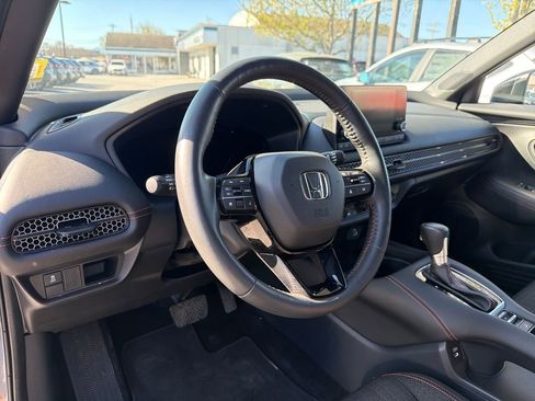 Used 2024 Honda HR-V Sport image 17