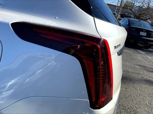 Used 2025 Cadillac XT5 Premium Luxury image 29