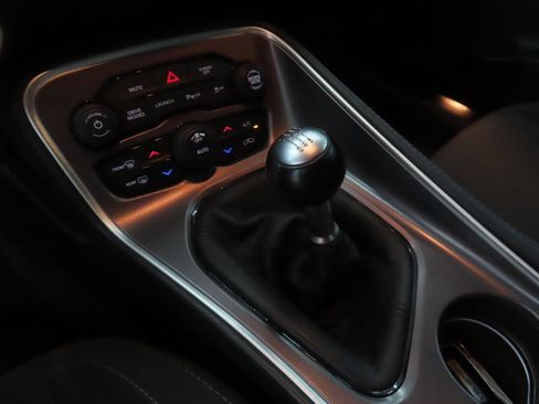 Used 2021 Dodge Challenger R/T Scat Pack RWD image 15