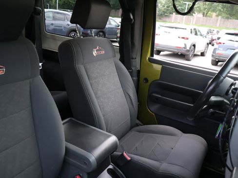 Used 2010 Jeep Wrangler Sport AWD/4WD image 11