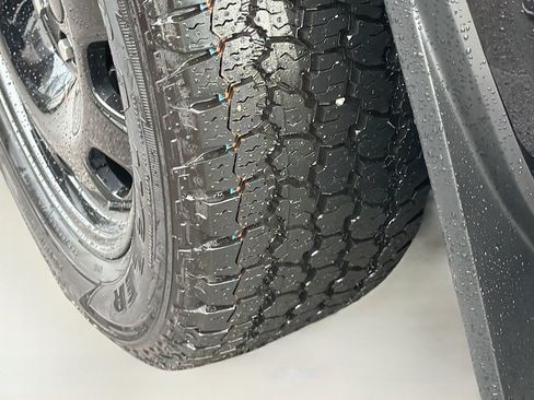 New 2026 Land Rover Defender 110 Trophy Edition AWD/4WD image 41