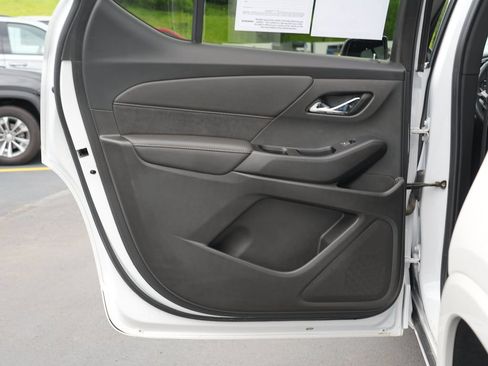 Certified 2023 Chevrolet Traverse High Country AWD/4WD image 20