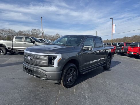 New 2025 Ford F150 Lightning Lariat image 2