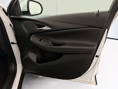 Used 2025 Buick Encore GX Preferred image 33