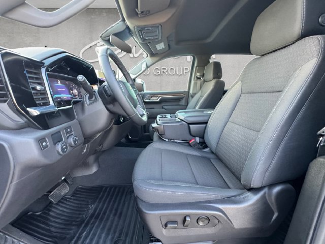 Used 2024 Chevrolet Silverado 1500 LT RWD image 19