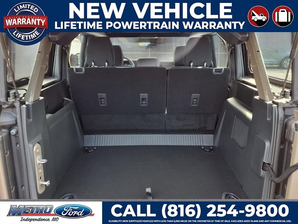 Used 2025 Ford Bronco 4-Door AWD/4WD image 36