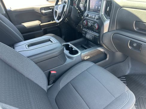 Used 2021 Chevrolet Silverado 1500 LT Trail Boss w/ Bed Protection Package AWD/4WD image 12