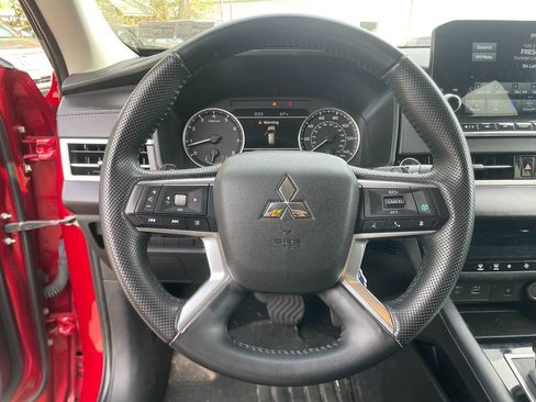 Used 2024 Mitsubishi Outlander SE Black Edition AWD/4WD image 15