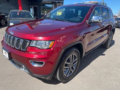 Used 2020 Jeep Grand Cherokee Limited image 3