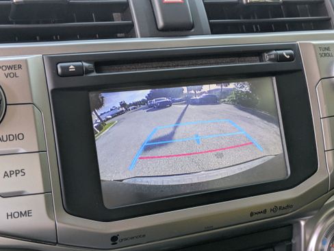 Used 2018 Toyota 4Runner SR5 image 30