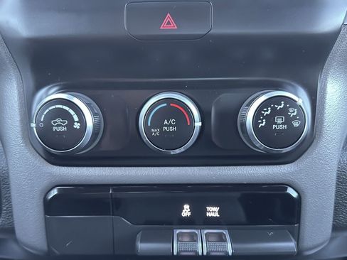 Used 2020 RAM 1500 Big Horn image 27