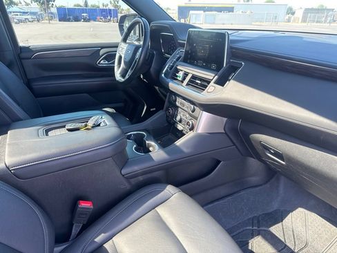 Used 2024 Chevrolet Tahoe Z71 w/ Luxury Package AWD/4WD image 13