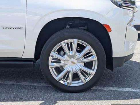Used 2021 Chevrolet Tahoe High Country w/ Premium Package image 12