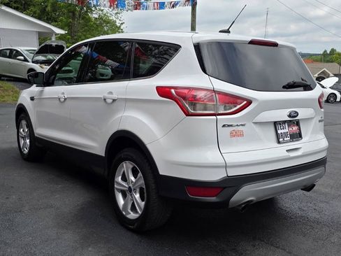 Used 2016 Ford Escape SE FWD image 3