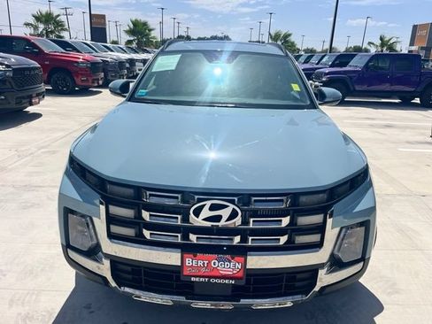 Used 2026 Hyundai Santa Cruz Limited AWD/4WD image 2