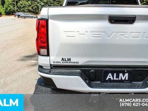 Used 2023 Chevrolet Colorado LT w/ LT Convenience Package RWD image 12