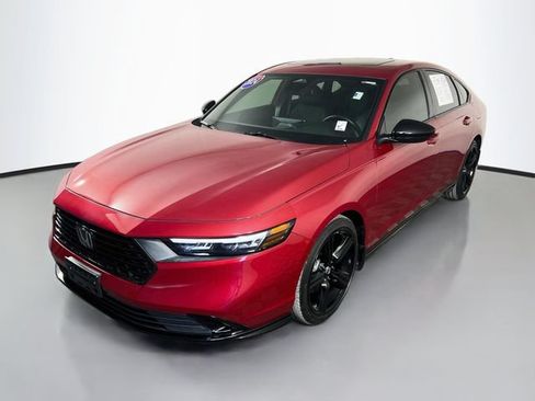 Used 2024 Honda Accord Sport image 4