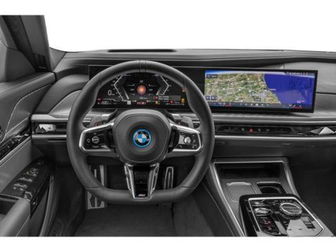 New 2026 BMW 750e xDrive image 10