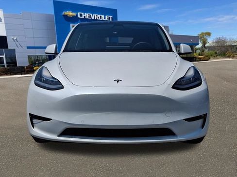 Used 2021 Tesla Model Y Long Range AWD/4WD image 21