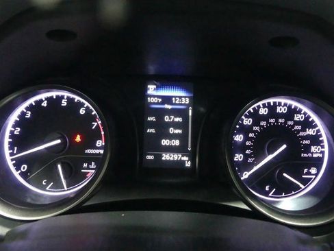 Used 2021 Toyota Camry SE FWD image 30