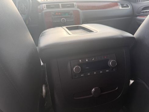 Used 2007 Chevrolet Tahoe LT w/ LT Preferred Equipment Group image 12