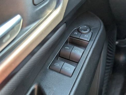 Used 2025 Chevrolet Equinox EV RS image 35